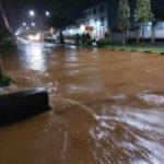 Hujan lebat sebabkan Banjir rendam jalur dua trans Malili.