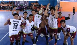 Selebrasi Tim Futsal Praporprov Kabupaten Luwu Timur usai memenangkan laga Derby Luwu raya atas Tim futsal praporprov kota Palopo dengan skor 4-3.