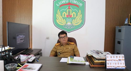 Kepala Dinas Kominfo-sp Luwu Timur, H. Hamris Darwis.