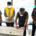 Bupati Luwu Timur, H. Budiman meresmikan Rumah Mess Kejaksaan Negeri Luwu Timur dan Rumah Jabatan Ketua Pengadilan Negeri (PN) Malili di Baruga Landmark Luwu Timur, Minggu (13/02/2022), yang ditandai dengan penandatanganan prasasti.