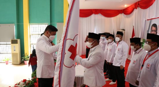 Bupati Luwu Timur, H. Budiman resmi menjabat sebagai Ketua PMI Kabupaten Luwu Timur setelah dilantik oleh Ketua PMI Provinsi Sulawesi Selatan, Dr. Adnan Purichta Ichsan, yang berlangsung di Gedung Wanita Simpuruang Malili, Jumat (04/03/2022).