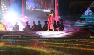 Aksi drama kolosal sejarah masuknya islam di wotu pada acara pembukaan MTQ IX Tingkat kabupaten di kecamatan wotu. rabu (9/3/22), malam.