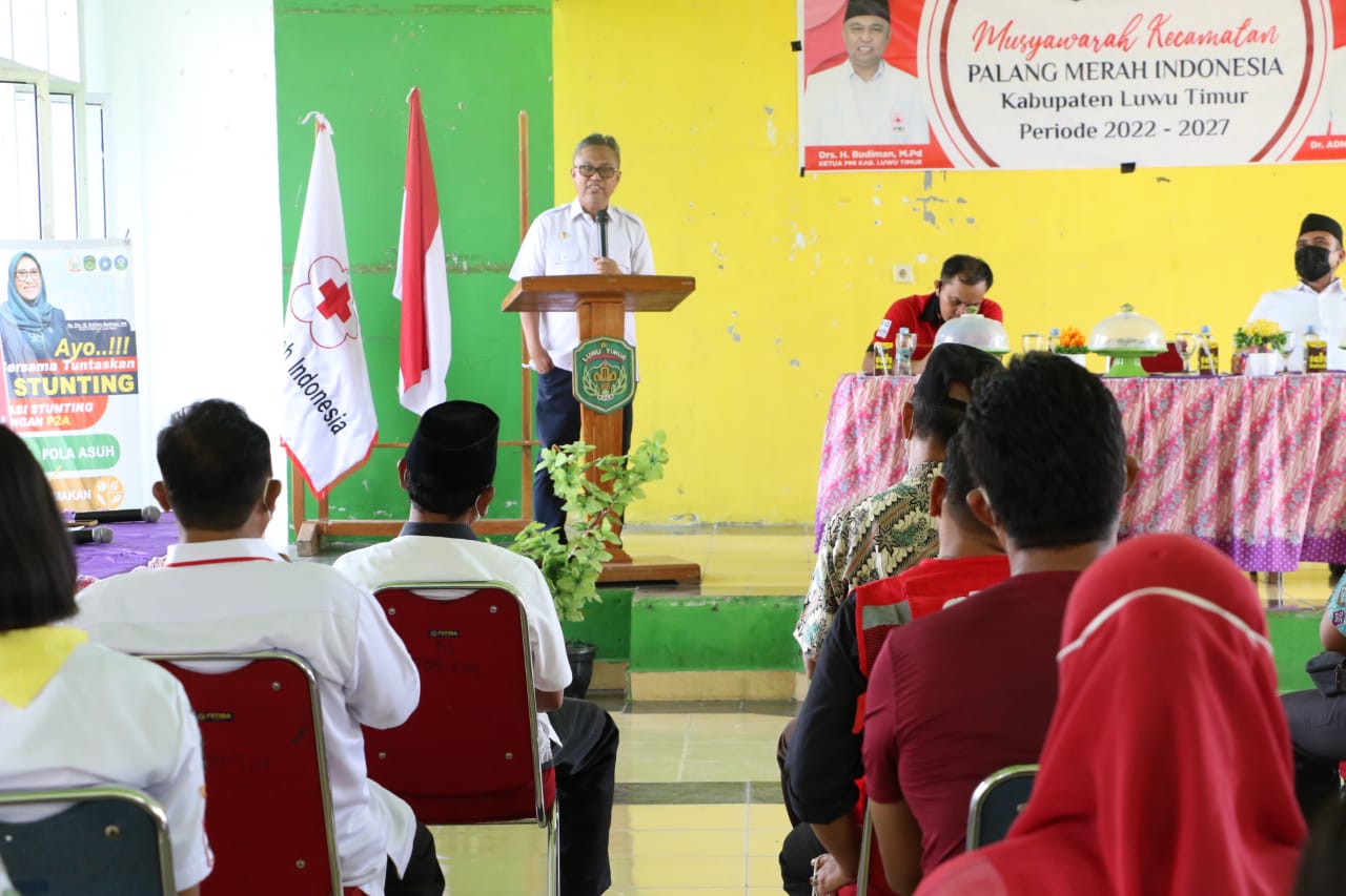 Palang Merah Indonesia (PMI) Kec. Tomoni Timur menggelar musyarawah untuk periode 2022-2027. Musyawarah tersebut resmi dibuka oleh Bupati Luwu Timur yang juga sebagai Ketua PMI Kab. Luwu Timur, H. Budiman, Jumat, (11/03/2022), di Gedung Serbaguna Tomoni Timur.