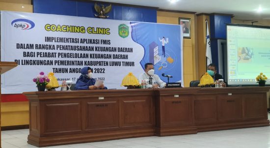 Pemerintah Kabupaten Luwu Timur, melalui Badan Keuangan dan Aset Daerah (BKAD) bekerjasama dengan BPKP Perwakilan Sulawesi Selatan menggelar Coaching Clinic Pembukuan dan Penatausahaan Keuangan Pada FIMS (Simda Berbasis Web) Bagi Pengelola Keuangan BKAD, Bendahara dan PPK- SKPD se Kab. Luwu Timur meliputi, Pembukuan, Penatausahaan Pendapatan dan Belanja, yang berlangsung di Aula Kantor Perwakilan BPKP Sulsel, Kamis (17/03/2022).
