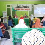 Rombongan Tim Percepatan Penanggulangan Stunting Kabupaten Luwu Timur yang terdiri dari Bappelitbangda, Dinas Pengendalian Penduduk dan Keluarga Berencana, Dinas Kesehatan, Dinas Kominfo-SP, Dinas Pemberdayaan Masyarakat dan Desa, Dinas PU, pengurus TP-PKK, serta Puskesmas se-Kabupaten Luwu Timur diterima oleh Kepala Bappeda Sinjai, Irwan Suaib, S.STP, M.Si dan Kepala Dinas Kesehatan Sinjai, dr. Emmy Kartahara Malik, MARS. di Ruang Pola Kantor Bupati Sinjai, Jumat (18/03/2022).