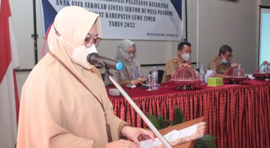 Pemerintatah Kabupaten Luwu Timur melalui Dinas Kesehatan menggelar Pertemuan Koordinasi Pelayanan Kesehatan Anak Usia Sekolah Lintas Sektor di Masa Pandemi tingkat Kabupaten Luwu Timur, di Hotel I Lagaligo, Kecamatan Malili, Selasa (22/03/2022).