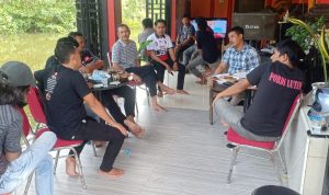 Rapat koordinasi pengurus daerah PORDI Lutim dan pengurus kecamatan dalam rangka membahas Kegiatan liga PORDI 1 yang nantinya diadakan dimulai dari tingkat desa hingga kabupaten, Rakor bertempat di Desa Atue, Malili, Kamis (24/3/22).
