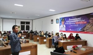 Guna memberikan pengetahuan tentang Pentingnya Literasi Digital di Era Teknologi Informasi 4.0, khususnya bagi pengelola Perpustakaan Desa se-Kabupaten Lutim, maka Dinas Komunikasi, Informatika, Statsitik dan Persandian (Diskominfo-SP) Kabupaten Luwu Timur (Lutim) melalui Bidang Informasi Komunikasi Publik dan Hubungan Masyarakat (IKP dan Humas) menggelar Sosialisasi Pentingnya Literasi Digital di Era Teknologi Informasi 4.0, Kamis (24/03/2022).