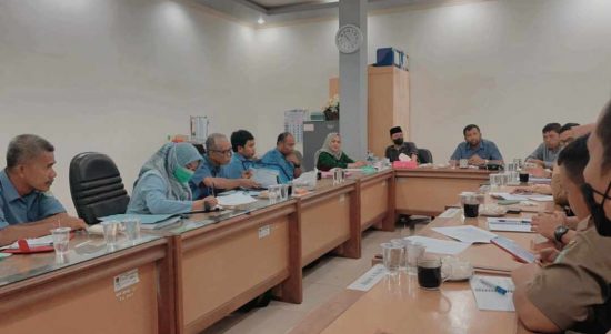 Komisi III DPRD Luwu Timur Gelar Rapat Dengar Pendapat Bersama Perumdam Waemami dan sejumlah instansi terkait yang menaungi di bidangnya, Selasa (22/3/22).