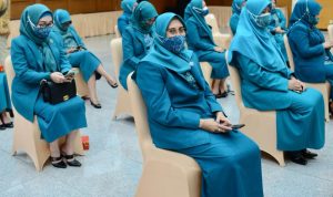 Ketua TP PKK Kabupaten Luwu Timur, Hj. Sufriaty Budiman menghadiri secara langsung Pelantikan Naeomi Oktarina Sudirman Sulaeman sebagai Ketua Tim Penggerak PKK Provinsi Sulawesi Selatan di Gedung Sasana Bakti Praja Kementerian Dalam Negeri, Jakarta, Kamis (31/03/2022).