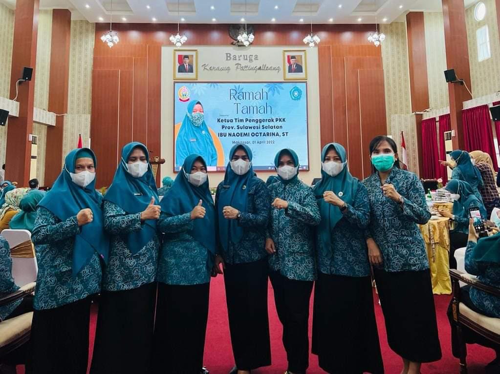 Tim Penggerak PKK Provinsi Sulawesi Selatan mengadakan kegiatan pembahasan program kerja PKK 24 Kabupaten/Kota se Sulawesi Selatan. Kegiatan ini berlangsung di Gedung Kartini Makassar, Jumat (01/04/2022).