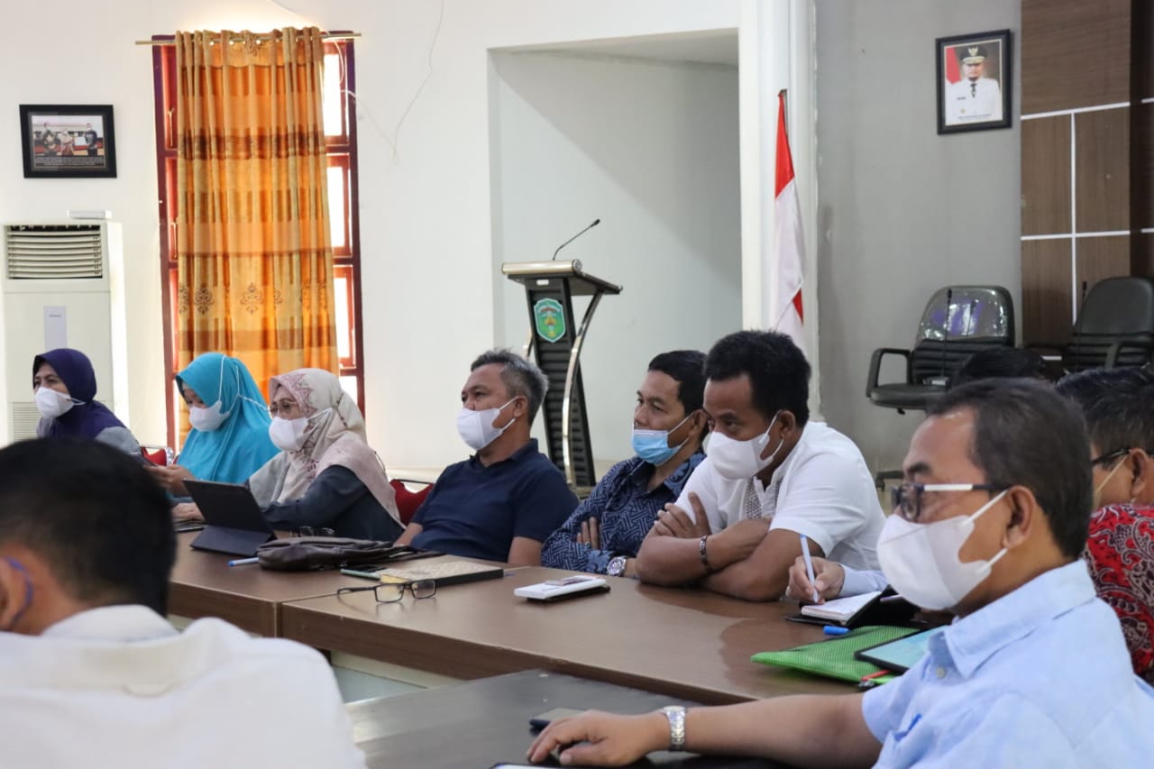 Bupati Luwu Timur, H. Budiman mengajak Kepala Organisasi Perangkat Daerah (OPD) Lingkup Pemerintah Kabupaten Lutim untuk meningkatkan kemampuan berbahasa asing.