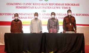 Bupati Luwu Timur, H. Budiman, membuka secara resmi Coaching Clinic/Pembimbingan Reformasi Birokrasi Lingkup Pemerintah Kab. Luwu Timur bekerjasama Kementerian Pendayagunaan Aparatur Negara dan Reformasi Birokrasi (Kemenpan RB) Republik Indonesia di Eboni Ballroom, Hotel Gammara Makassar, Jumat (15/04/2022).