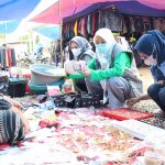 Tim Pengawas obat dan makanan Daerah Kabupaten Luwu Timur (Lutim) terus bergerak, kali ini Tim melakukan pengawasan di Pasar Wawondula Kecamatan Towuti, Sabtu (23/04/2022).