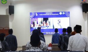 Disdik Lutim Mengikuti Upacara Hardiknas