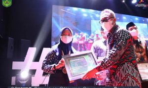 H. Budiman secara resmi melaunching aplikasi Sistem Informasi Setiap Pegawai Tepat Waktu Hadir (Si Patuh) dan penerapan Tanda Tangan Elektronik (TTE) menggunakan aplikasi sistem informasi kearsipan dinamis terintegrasi (Srikandi) pada malam ramah tamah dalam rangka peringatan Hari jadi ke-19 Tahun Luwu Timur, di Anjungan Sungai Malili, Kamis (12/05/2022).