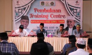 Lembaga Pengembangan Tilawatul Qur’an (LPTQ) Lutim menggelar Training Center (TC) di Hotel I Lagaligo Malili, Minggu (19/06/2022). Guna memantapkan persiapan para Kafilah Kabupaten Luwu Timur yang akan mengikuti Musabaqah Tilawatil Qur’an (MTQ) XXXII tingkat Provinsi Sulawesi Selatan di Kabupaten Bone.