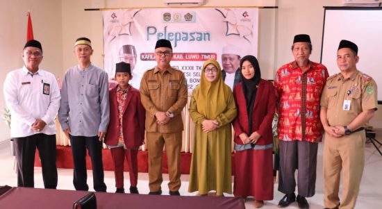 Bupati Luwu Timur, H. Budiman yang juga sekaligus Ketua Umum LPTQ Lutim melepas secara resmi Kafilah Kabupaten Luwu Timur untuk mengikuti Musabaqah Tilawatil Qur’an (MTQ) XXXII tingkat Provinsi Sulawesi selatan di Kabupaten Bone, Pelepasan berlangsung di Aula Hotel I Lagaligo, Desa Puncak Indah, Kecamatan Malili, Selasa (21/06/2022).