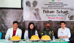 Mahasiswa KKN Unanda menggelar kegiatan Sunnatan Massal dan Donor Darah yang bertemakan "Pekan Sehat" di kecamatan Bajo Barat, Luwu, di Puskesmas Bajo Barat, Rabu (22/06/22).