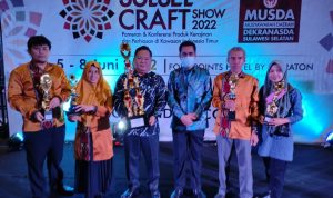 Dewan Kerajinan Nasional Daerah (Dekranasda) Kabupaten Luwu Timur (Lutim) sukses meraih lima penghargaan pada pameran Sulsel Craft 2022 bertempat di Hotel Four Points By Sheraton Makassar, Rabu (08/06/2022).