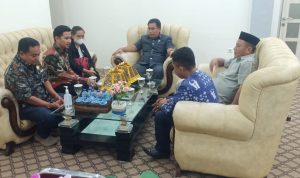 Anggota DPRD Kabupaten Luwu Timur menerima kunjungan kerja anggota DPRD Kabupaten Sigi membahas terkait Rencana Pembangunan Wilayah Perdesaan, di Ruang Sekertaris Dewan, Rabu (06/07/22).
