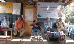 PT Vale hadir memberi dampak nyata dengan meresmikan kandang ayam dan menyalurkan 500 anakan ayam kampung organik kepada pemuda disabilitas yang tergabung dalam kelompok peternakan ‘Woliku’ di Desa Matompi, Kecamatan Towuti Kabupaten Luwu Timur, Selasa (5/07/2022).