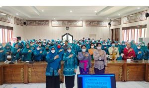 Ketua Tim Penggerak PKK Kabupaten Luwu Timur, Hj. Sufriaty Budiman didampingi Ketua Dharma Wanita Persatuan (DWP) Lutim, Hj. Masrah Bahri Suli, Kepala Dinas Pemberdayaan Masyarakat dan Desa (DPMD) Lutim, Halsen beserta jajaran, memboyong TP PKK desa se-Kabupaten Lutim untuk melakukan kunjungan study ke Kebupaten Klungkung, Provinsi Bali, Kamis (11/08/2022).